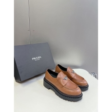 Prada Low Shoes